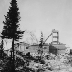 Chevalet de la mine Burwash, vers 1935.