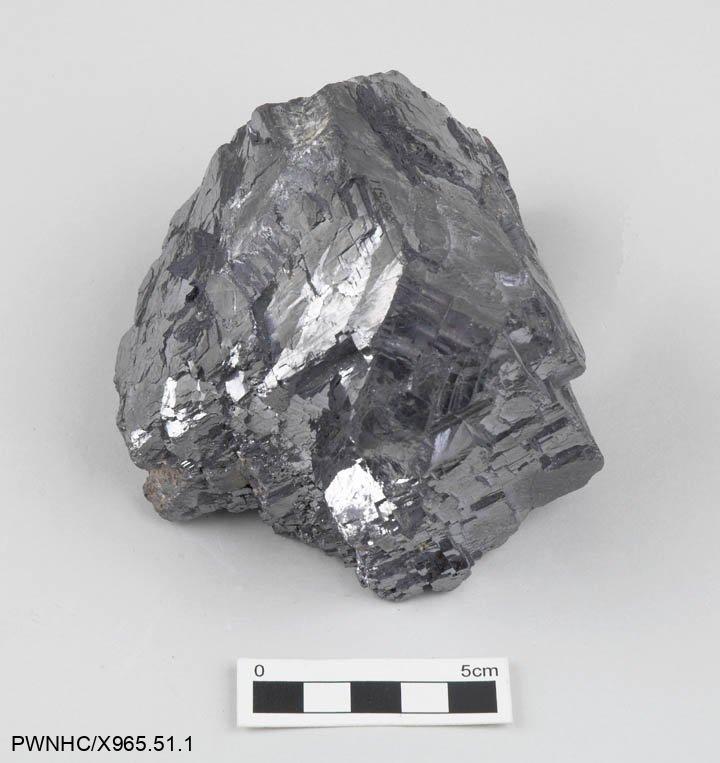Échantillon de galène (c’est-à-dire minerai de zinc) de la mine de Pine Point.