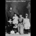 La famille Nagle : Ed, Eva, Geraldine, Sarsfield, Ted et Theresa, à Edmonton, Alberta, 1904.