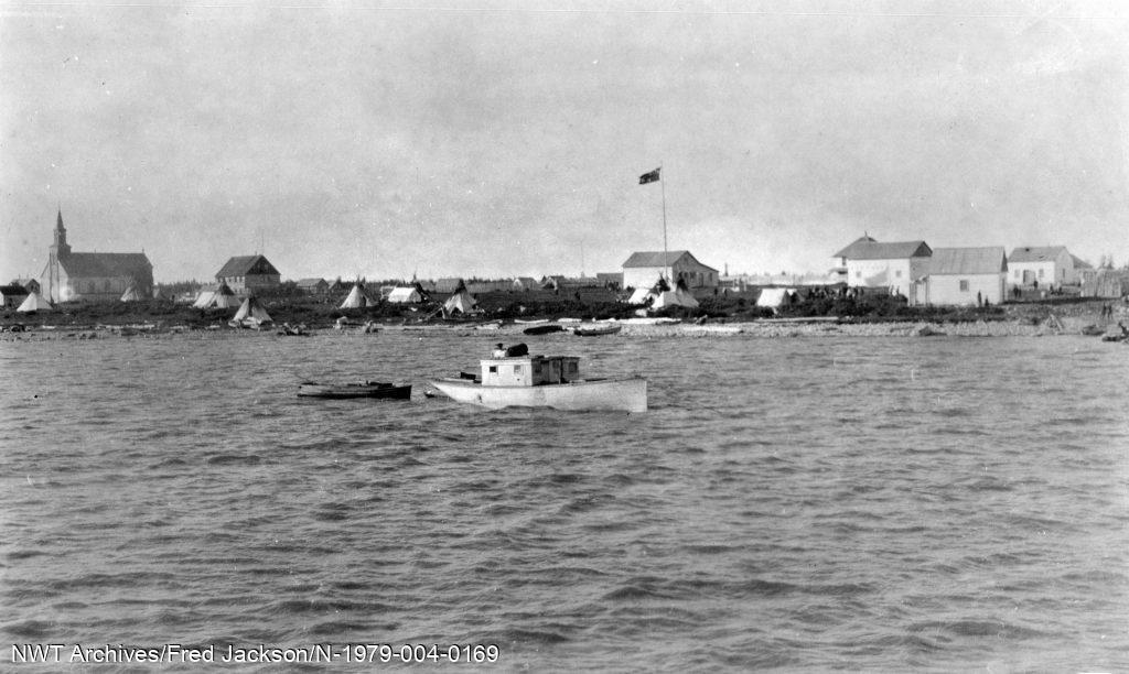 Boats in the water at Fort Resolution in 1922.