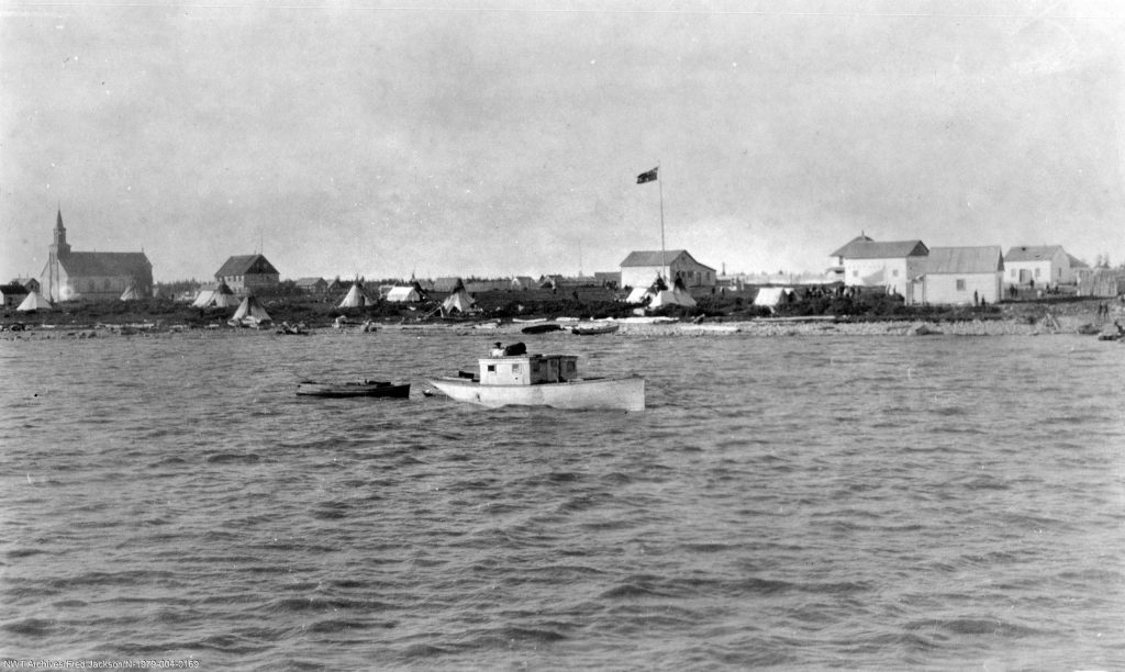 Bateaux dans l’eau, Fort Resolution, 1922.